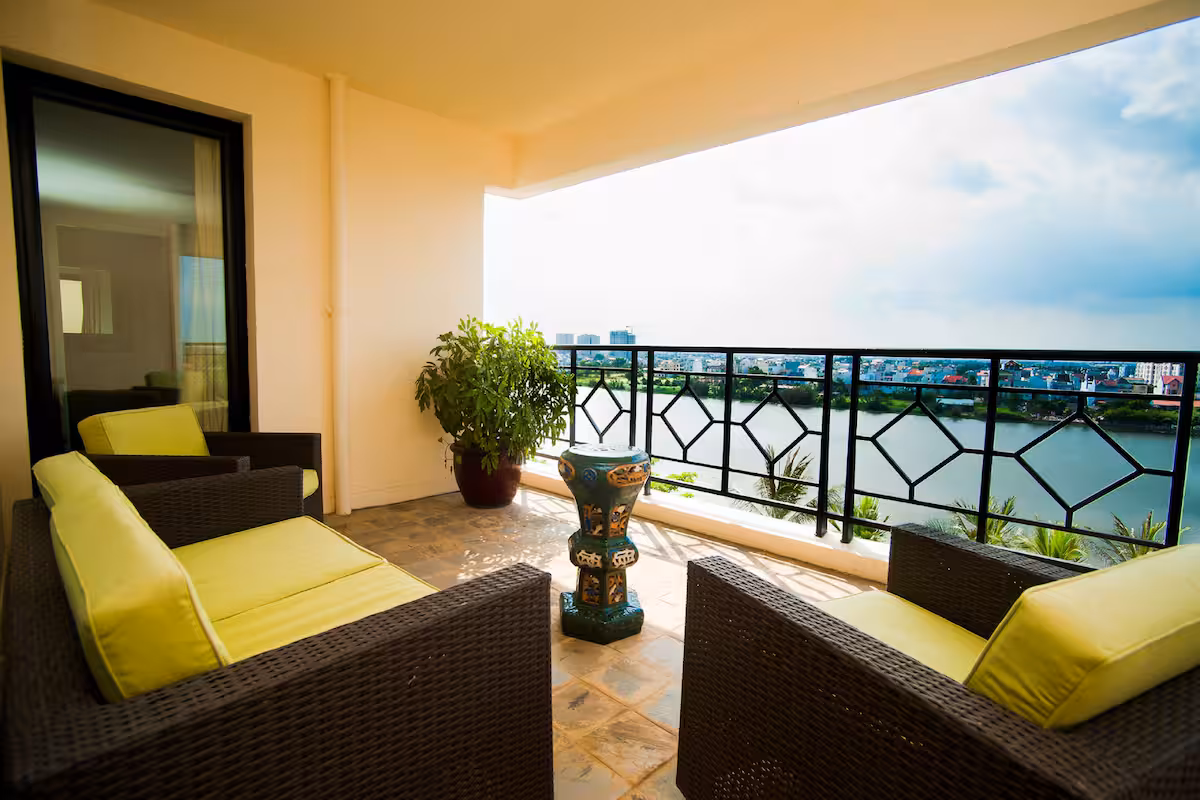 Saigon Domaine Luxury Residences